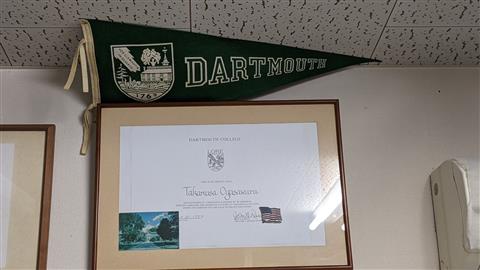 米国N.H州ダートマス大学研修終了証書と大学のペナント 米国N.H州ダートマス大学研修終了証書と大学のペナント